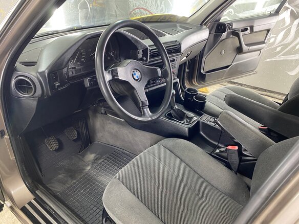 1988 BMW 5 серии 520i III (E34), бежевый, 510000 рублей - вид 7