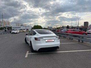 2024 Tesla Model 3 I Рестайлинг, белый, 5150000 рублей, вид 3