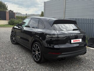 2018 Porsche Cayenne III, чёрный, 5300000 рублей, вид 4