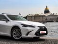 2021 Lexus ES 300h VII Рестайлинг, белый, 5150000 рублей - вид 7