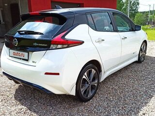 2018 Nissan Leaf II (ZE1), белый, 1070307 рублей, вид 4