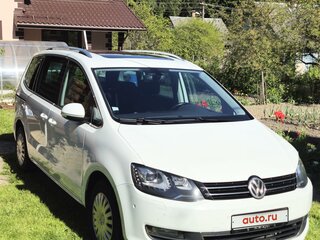 2016 Volkswagen Sharan II Рестайлинг, белый, 1600000 рублей, вид 1