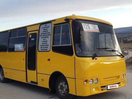2012 Богдан А-092, жёлтый, 800000 рублей, вид 1