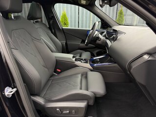 2024 BMW X3 30i xDrive IV (G45/G48), чёрный, 5505000 рублей, вид 4
