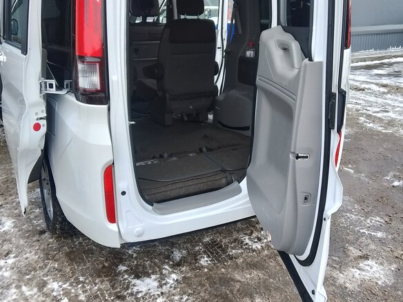 2015 Honda Stepwgn V, белый, 1670000 рублей - вид 14