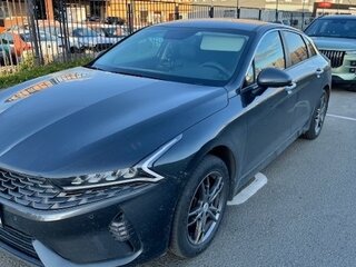 2021 Kia K5 III, серый, 3100000 рублей, вид 1