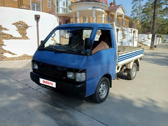 1997 Mazda Bongo, синий, 725000 рублей - вид 4