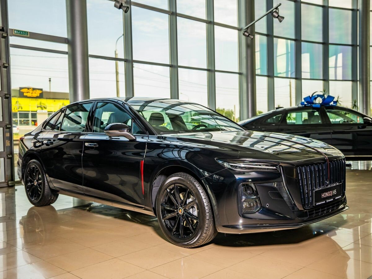 Открыть фотографии: Hongqi H5 II