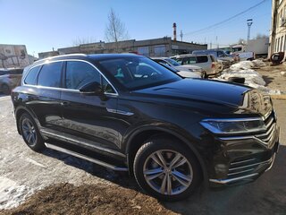 2018 Volkswagen Touareg III, коричневый, 7000000 рублей, вид 5