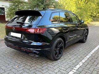 2026 Volkswagen Touareg III Рестайлинг, чёрный, 11991000 рублей, вид 5