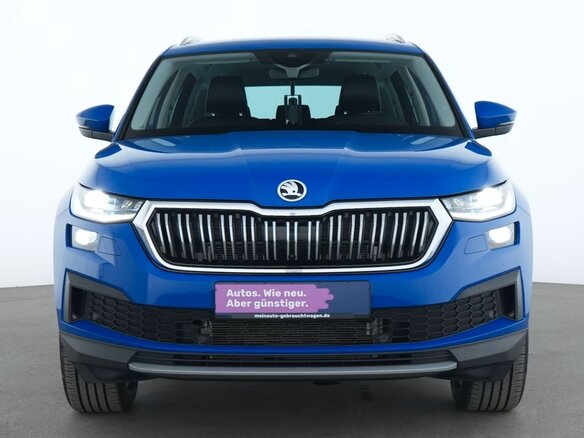 2022 Skoda Kodiaq I Рестайлинг, синий, 3200000 рублей - вид 6
