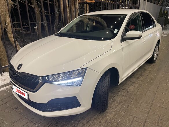 2021 Skoda Rapid II, белый, 1695000 рублей