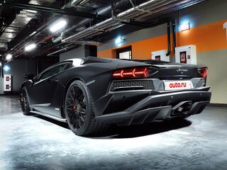 2018 Lamborghini Aventador I Рестайлинг, белый, 28000000 рублей, вид 4
