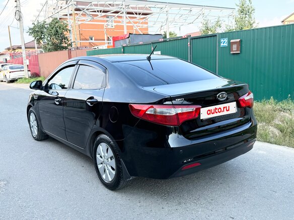 2012 Kia Rio 4-speed III, чёрный - вид 4