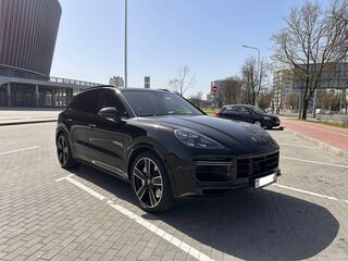 2020 Porsche Cayenne Turbo III, чёрный, 8456313 рублей, вид 1