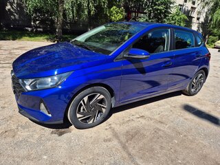 2023 Hyundai i20 III, синий, 1850000 рублей, вид 3