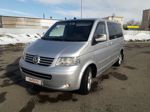 2004 Volkswagen Multivan T5, серебристый, 1650000 рублей