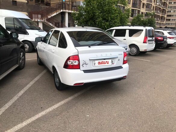 2011 Lada (ВАЗ) Priora I, белый, 460000 рублей - вид 5