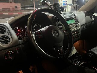 2012 Volkswagen Tiguan I Рестайлинг, чёрный, 1100000 рублей, вид 3