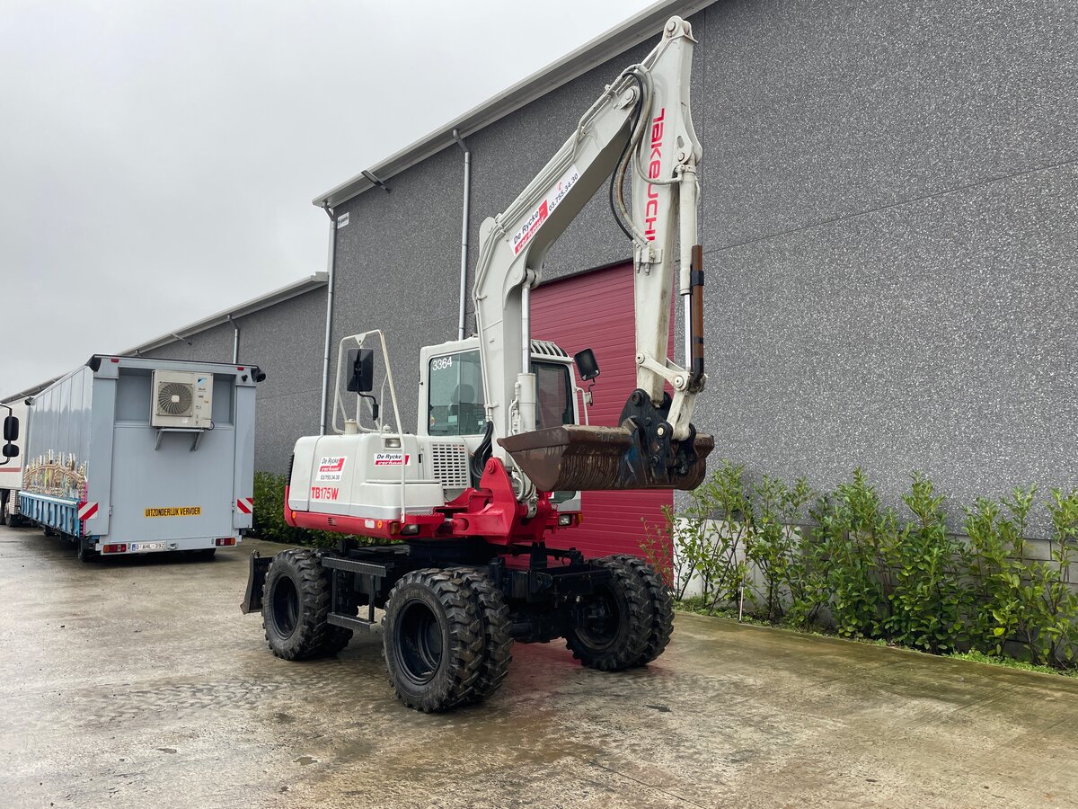 Takeuchi Manufacturing Profit Climbs to 18.13 Billion Yen