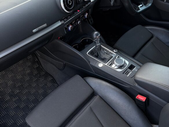 2014 Audi A3 III (8V), серебристый, 2300000 рублей - вид 5
