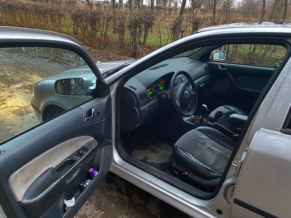 2002 Skoda Octavia I (A4) Рестайлинг, белый, 550000 рублей - вид 7