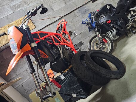 2005 KTM 950 SM, оранжевый, 450000 рублей, вид 4