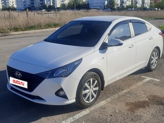 2021 Hyundai Solaris II Рестайлинг, белый, 1650000 рублей, вид 1