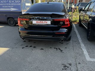 2019 Volvo S60 III, чёрный, 1990000 рублей, вид 4