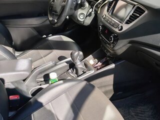 2019 Hyundai Solaris II, чёрный, 1000000 рублей, вид 4