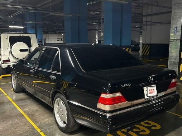 1997 Mercedes-Benz S-Класс 500 Long III (W140) Рестайлинг, чёрный - вид 3