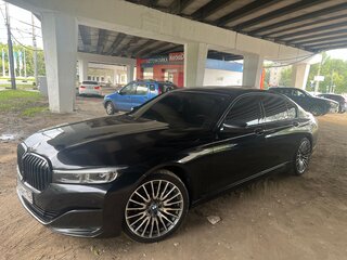 2019 BMW 7 серии Long 730Ld xDrive VI (G11/G12) Рестайлинг, чёрный, 6100000 рублей, вид 1