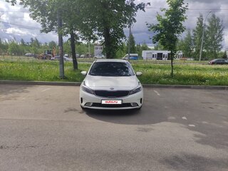2018 Kia Cerato III Рестайлинг (Classic), белый, 1300000 рублей, вид 1