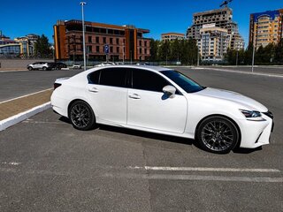 2016 Lexus GS 300h IV Рестайлинг, белый, 3200000 рублей, вид 3