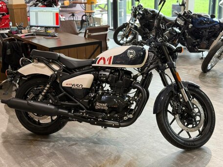 2026 Royal Enfield Shotgun, белый, 741000 рублей, вид 1
