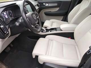 2021 Volvo XC40 I, чёрный, 2740000 рублей, вид 2