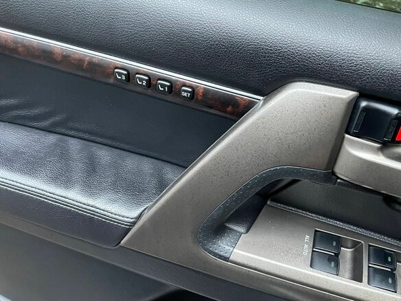 2011 Toyota Land Cruiser 200 Series, чёрный, 3200000 рублей - вид 17