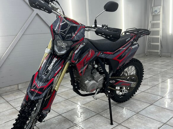 2023 BSE Z3, красный, 160000 рублей