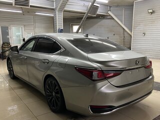 2019 Lexus ES 250 VII, серый, 3700000 рублей, вид 3