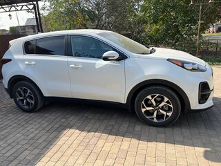 2019 Kia Sportage IV Рестайлинг, белый, 2525000 рублей, вид 5