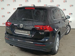 2017 Volkswagen Tiguan II, чёрный, 2179000 рублей, вид 4