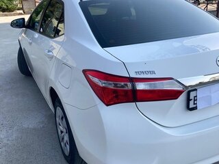 2013 Toyota Corolla XI (E160, E170, E180), белый, 1750000 рублей, вид 5