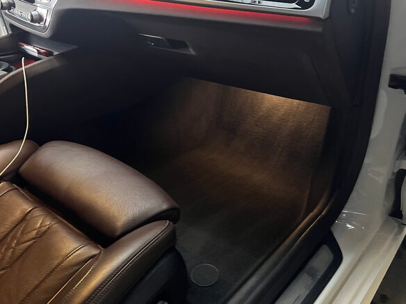2020 BMW 5 серии 530d xDrive VII (G30/G31/G38) Рестайлинг, белый, 5500000 рублей - вид 11