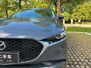 2021 Mazda 3 Axela IV (BP), серый, 1327000 рублей, вид 4