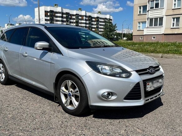 2014 Ford Focus III, серебристый, 827815 рублей - вид 1