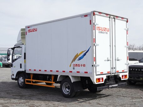 2023 Isuzu Elf (N-series), белый, 3290000 рублей, вид 2