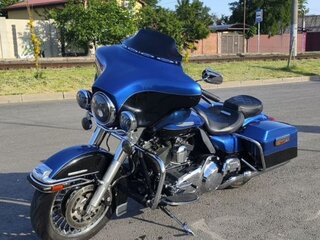 2010 Harley-Davidson Electra Glide, синий, 1200000 рублей, вид 1