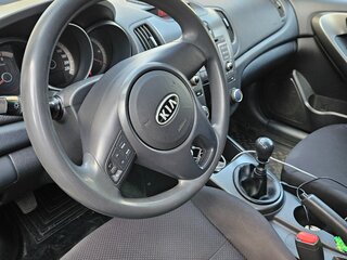 2010 Kia Cerato 5-speed II, серый, 610000 рублей, вид 3