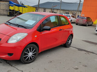 2008 Toyota Yaris II, красный, 499000 рублей, вид 2