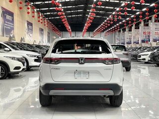 2022 Honda Vezel II, белый, 2150000 рублей, вид 5